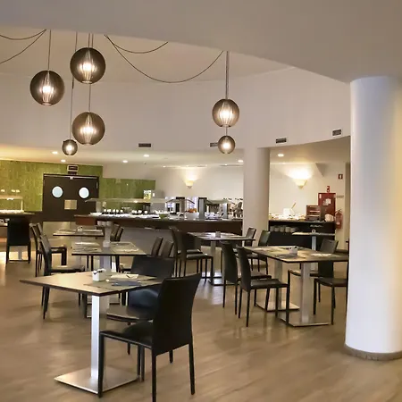 Aparthotel Luna Miramar Club 4*