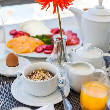 Luna Miramar Club 4* 阿尔布费拉