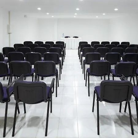 Luna Miramar Club מלון דירות 4*