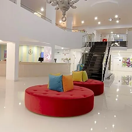 Lejlighedshotel Luna Miramar Club 4*
