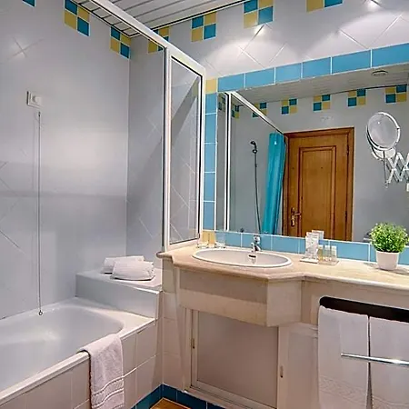 Aparthotel Luna Miramar Club