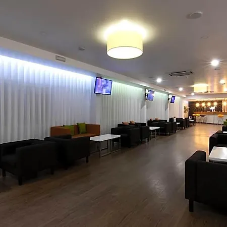 Luna Miramar Club