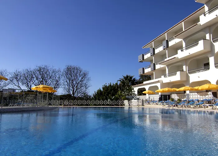 Ξενοδοχείο με διαμερίσματα Luna Miramar Club