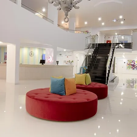Lägenhetshotell Luna Miramar Club 4*