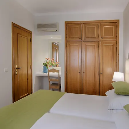 Luna Miramar Club Αλμπουφέιρα